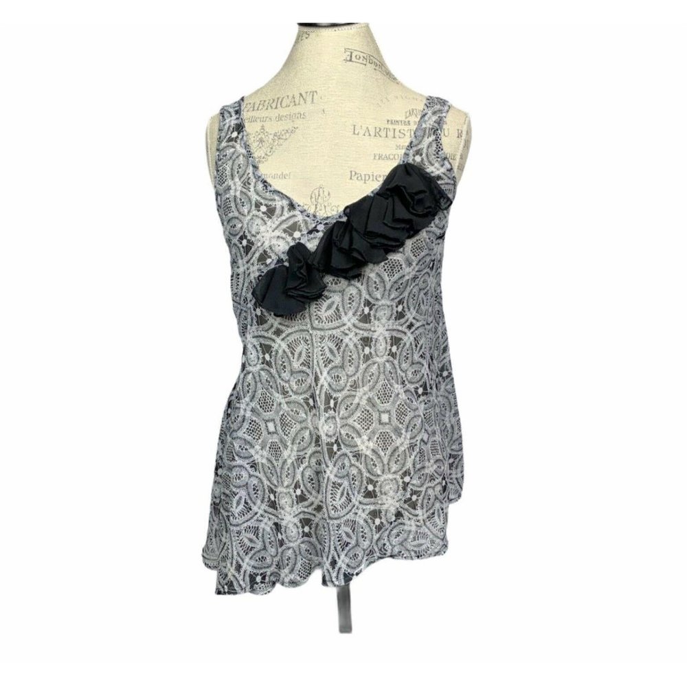 Express Sleeveless Asymmetric Hem Paisley blouse